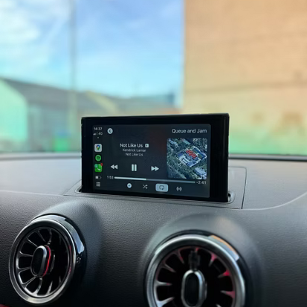 Audi A3 (2013-2018) | Pop-Up 7" Screen with CarPlay & Android Auto